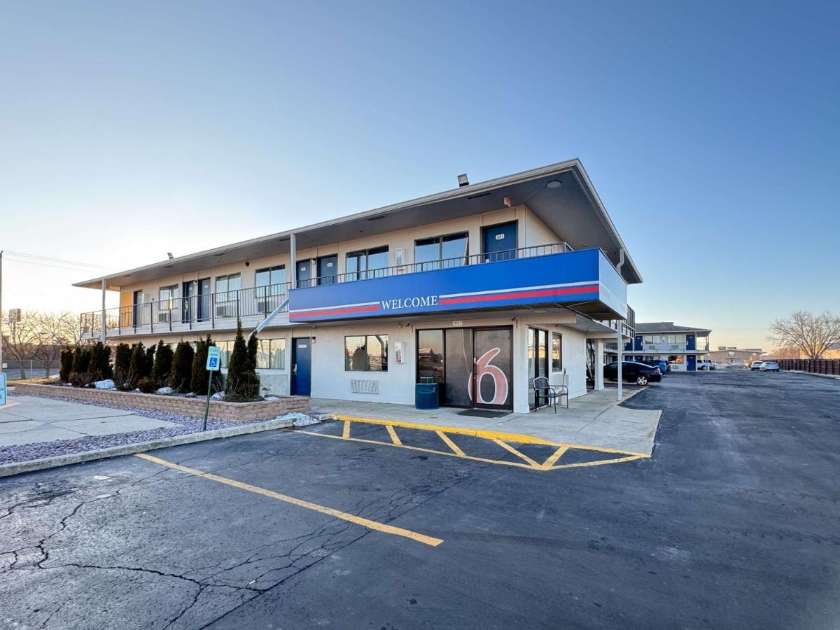 Motel 6-Janesville, Wi Exterior photo