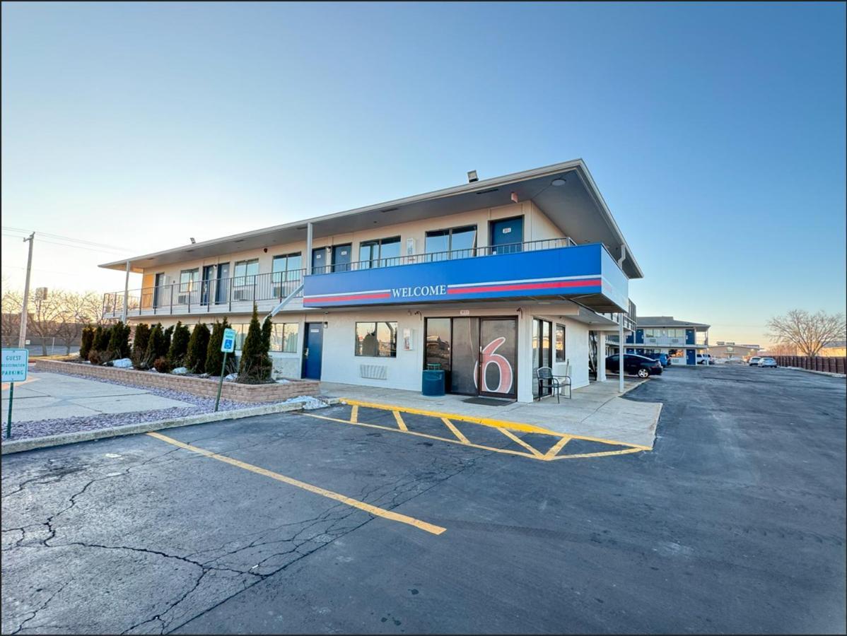 Motel 6-Janesville, Wi Exterior photo
