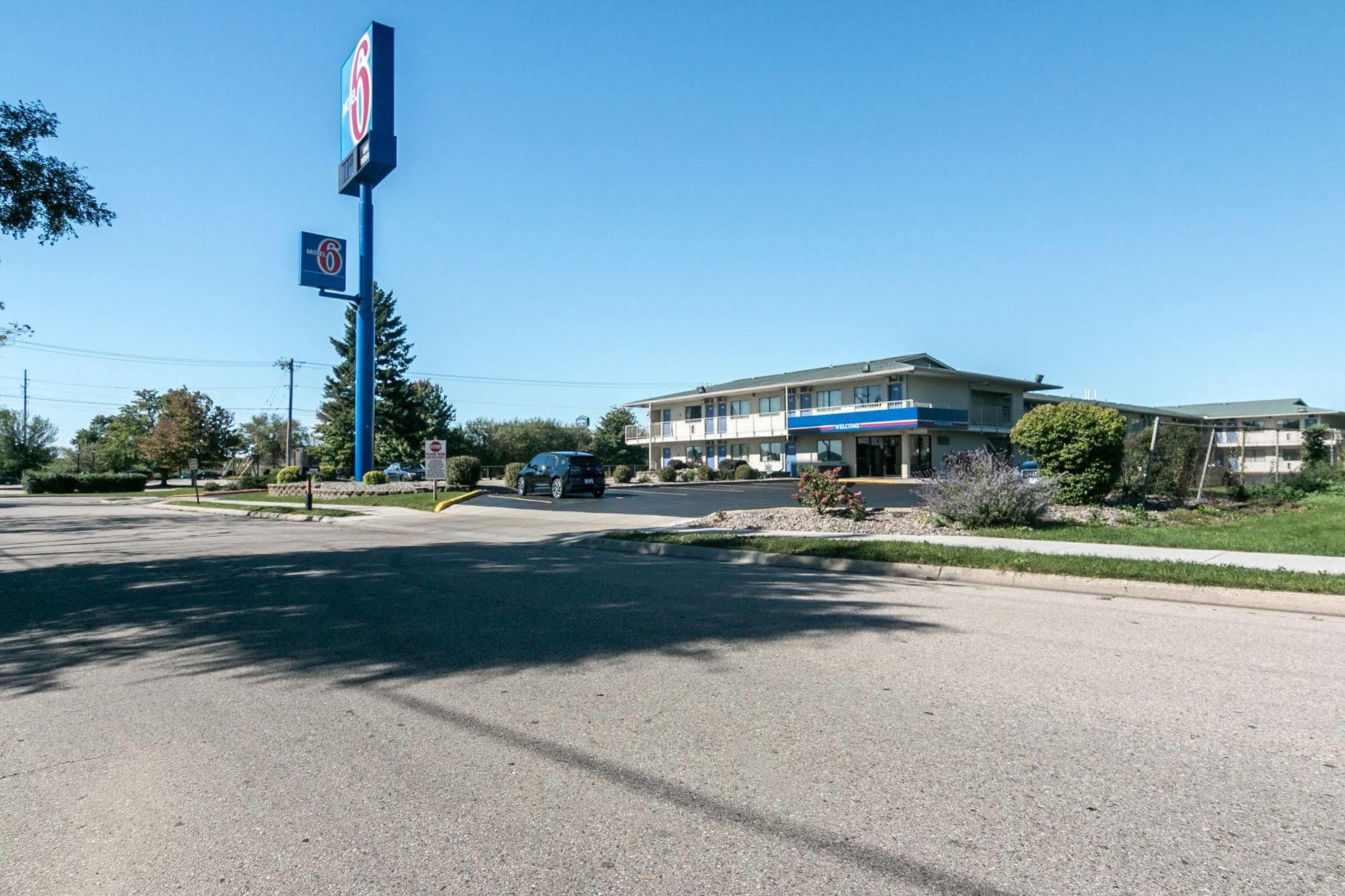 Motel 6-Janesville, Wi Exterior photo